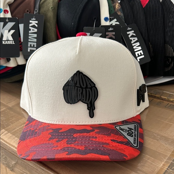 Kids White and Red Camo Cap - Picture 1 of 3